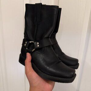 EUC Frye Harness Pull On Boots